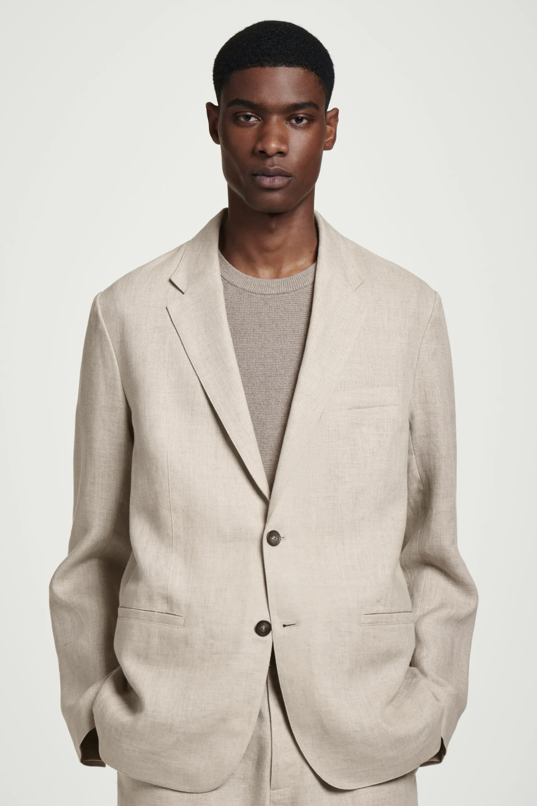 BLAZER DE LINO CON BOTONADURA SENCILLA*COS Fashion