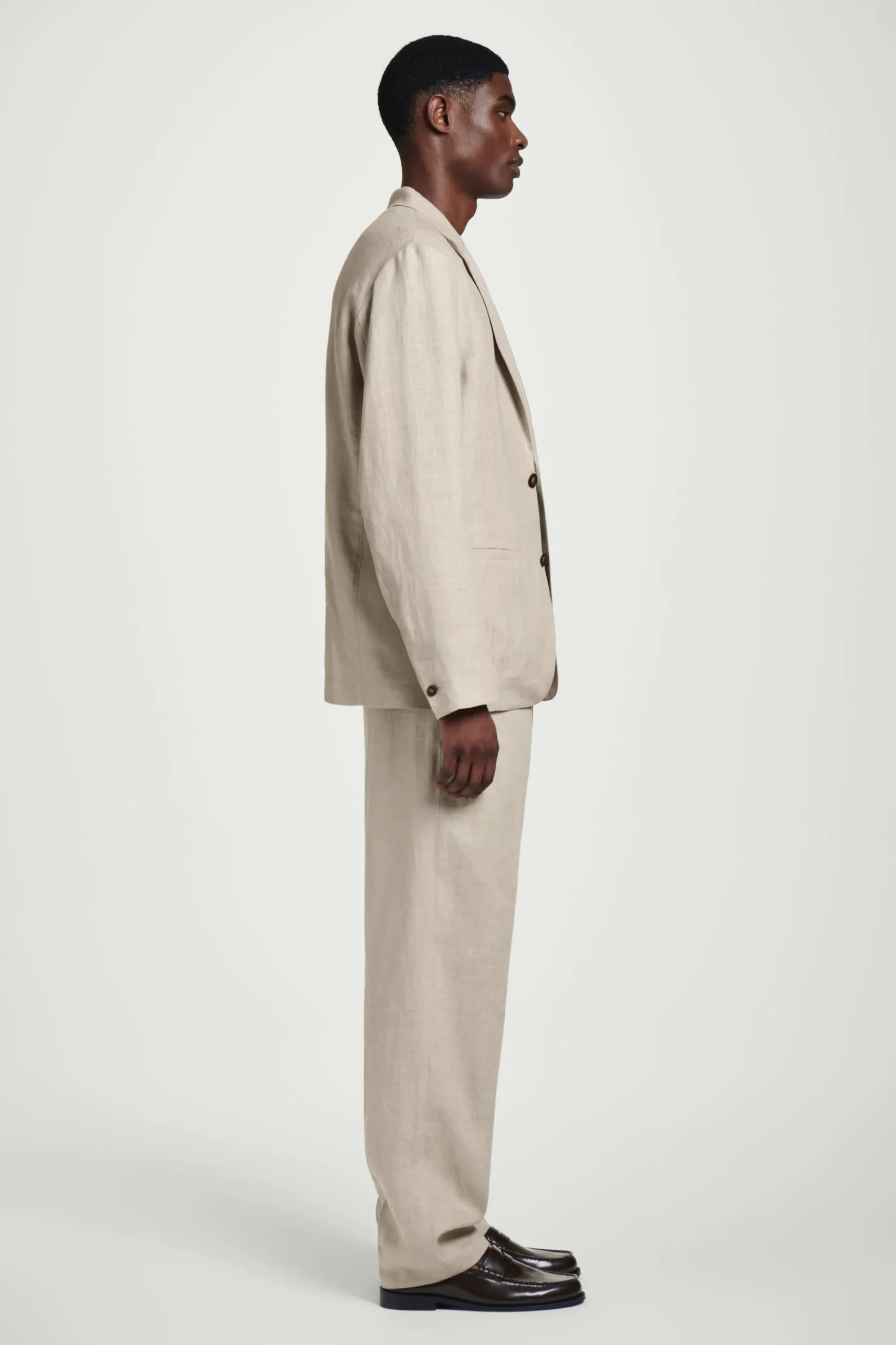 BLAZER DE LINO CON BOTONADURA SENCILLA*COS Fashion