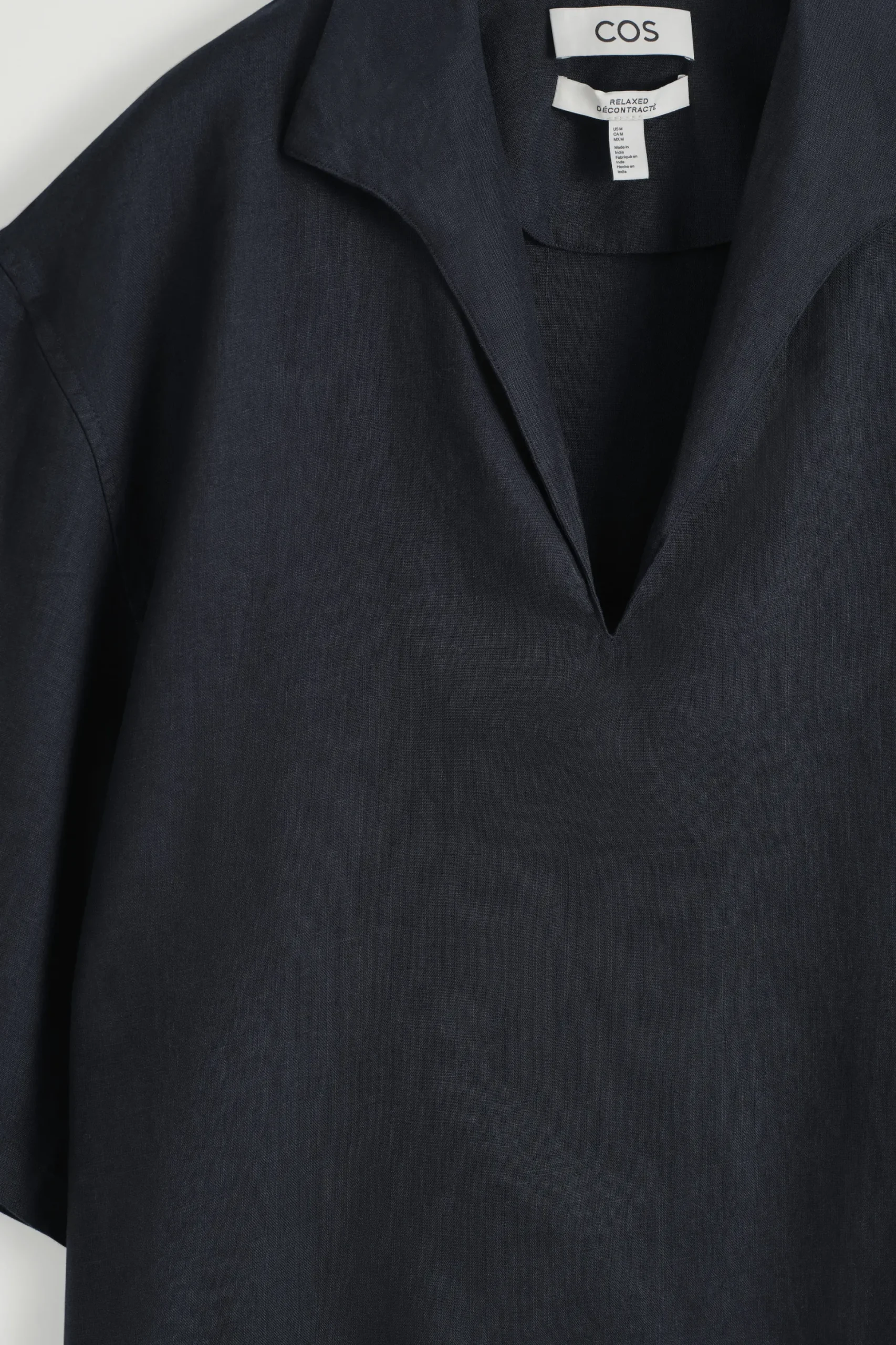 CAMISA DE LINO CON CUELLO ABIERTO*COS Hot