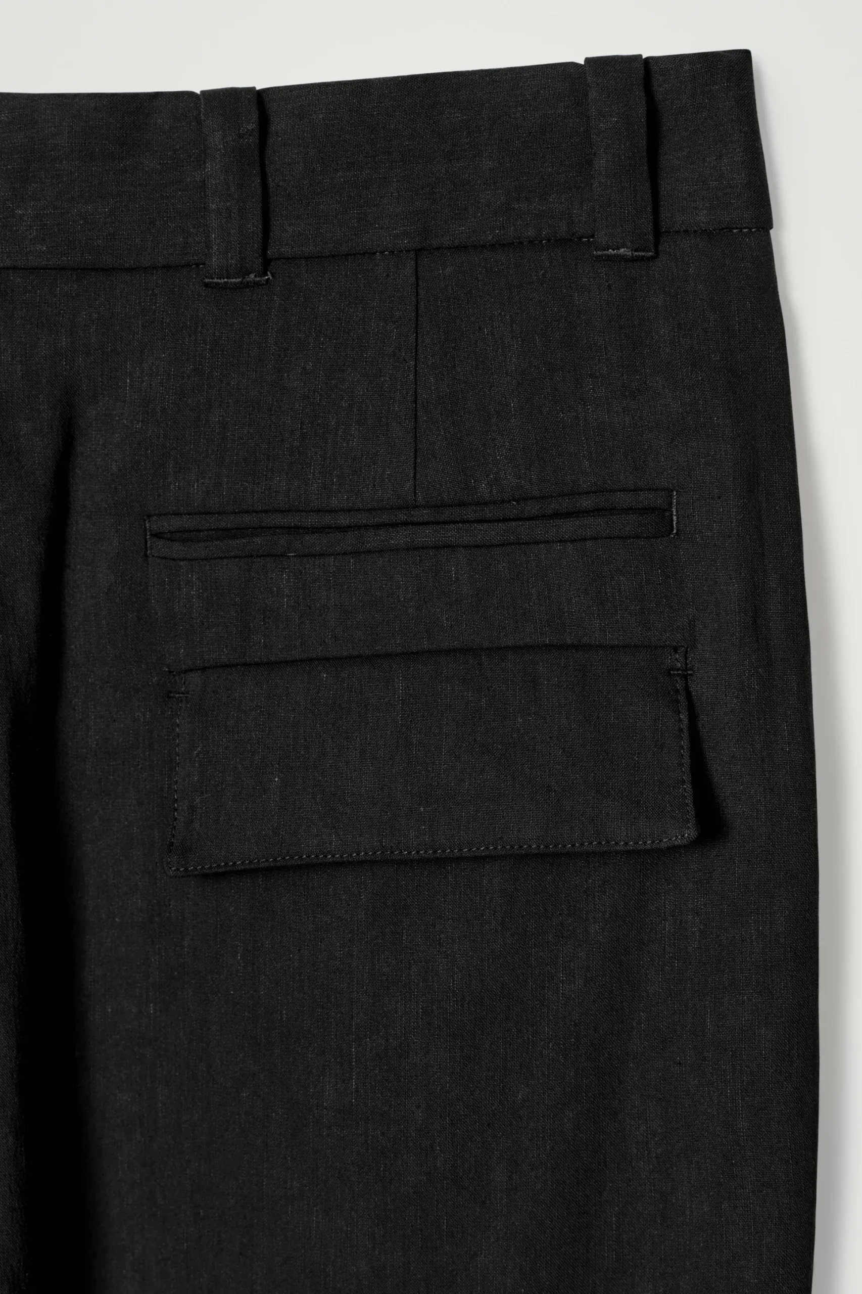 PANTALÓN ANCHO EN MEZCLA DE LINO*COS Best