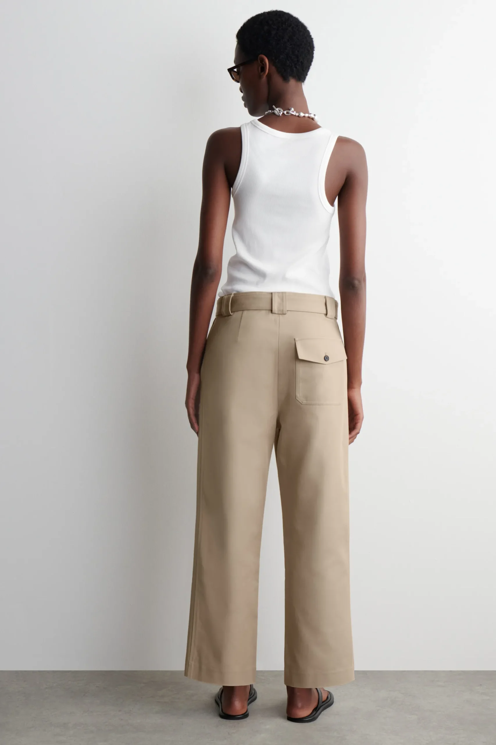PANTALONES SLIM FIT CON CINTURÓN*COS Online