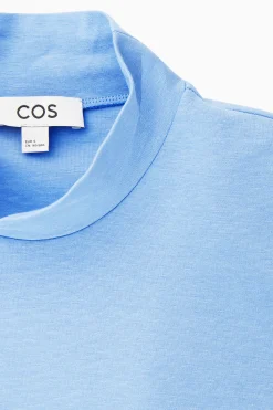 TOP CROPPED CON HOMBRERAS*COS Online